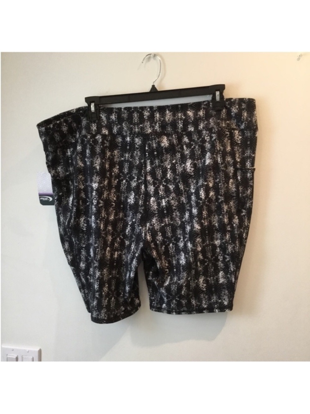 MTA Sport 3X Black White & Gray Printed Bike Shorts Athletic Stretch Pockets - Picture 3 of 10